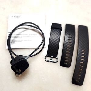 Fitbit Charge 4 Accessories Bundle Charger Charge Cable + Black Strap